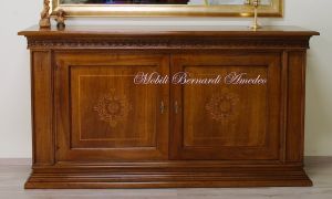 Classic sideboard in solid walnut with mother-of-pearl inlays